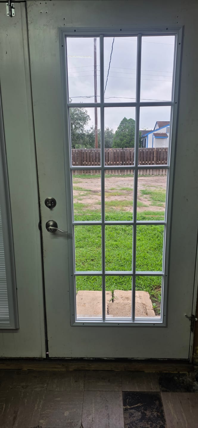 Customer photo review of Clear 15 Lite Glass and Frame Kit (Full Lite)