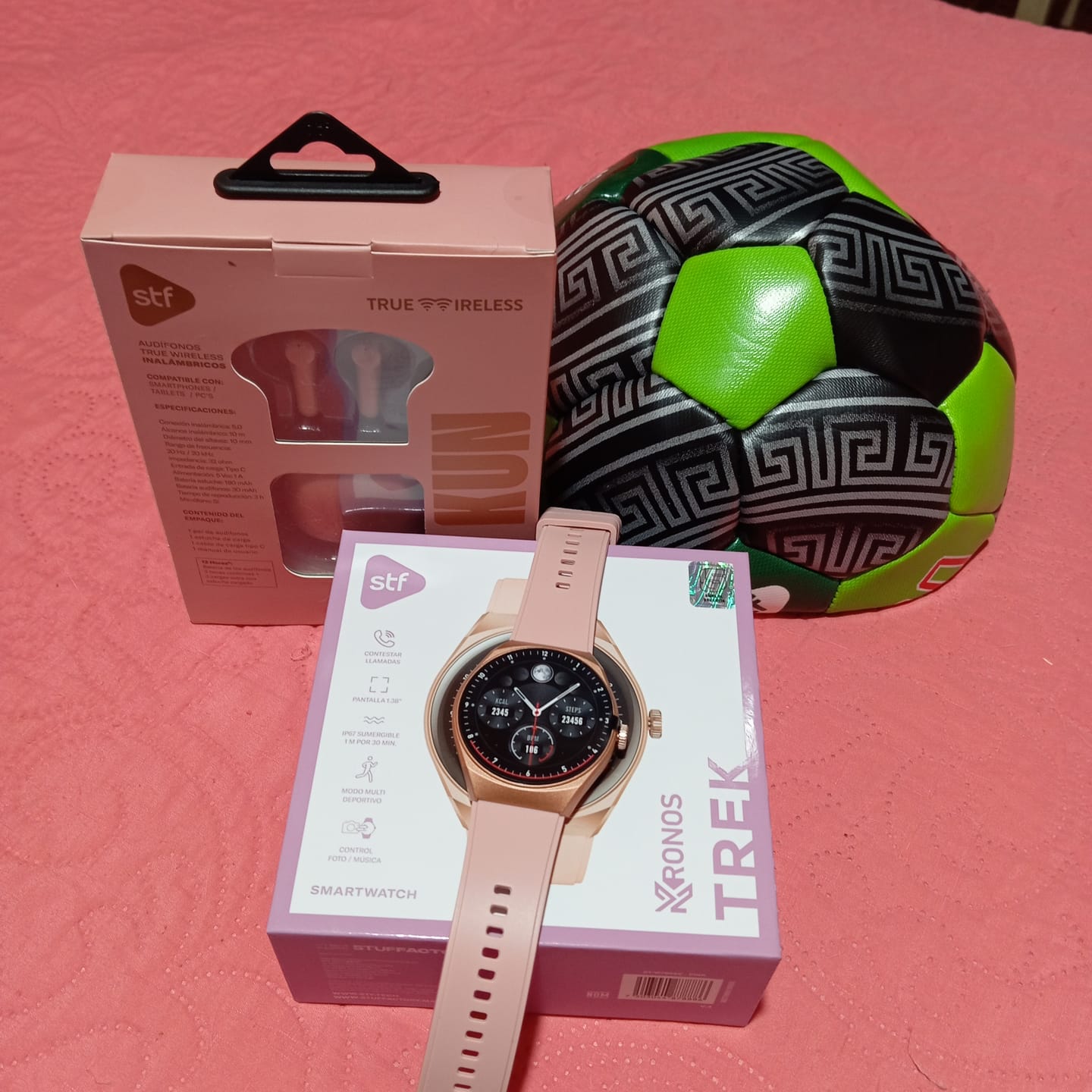 Customer photo review of Combo STF Smartwatch Reloj Kronos Trek rosa + Audífonos True Wireless Kun