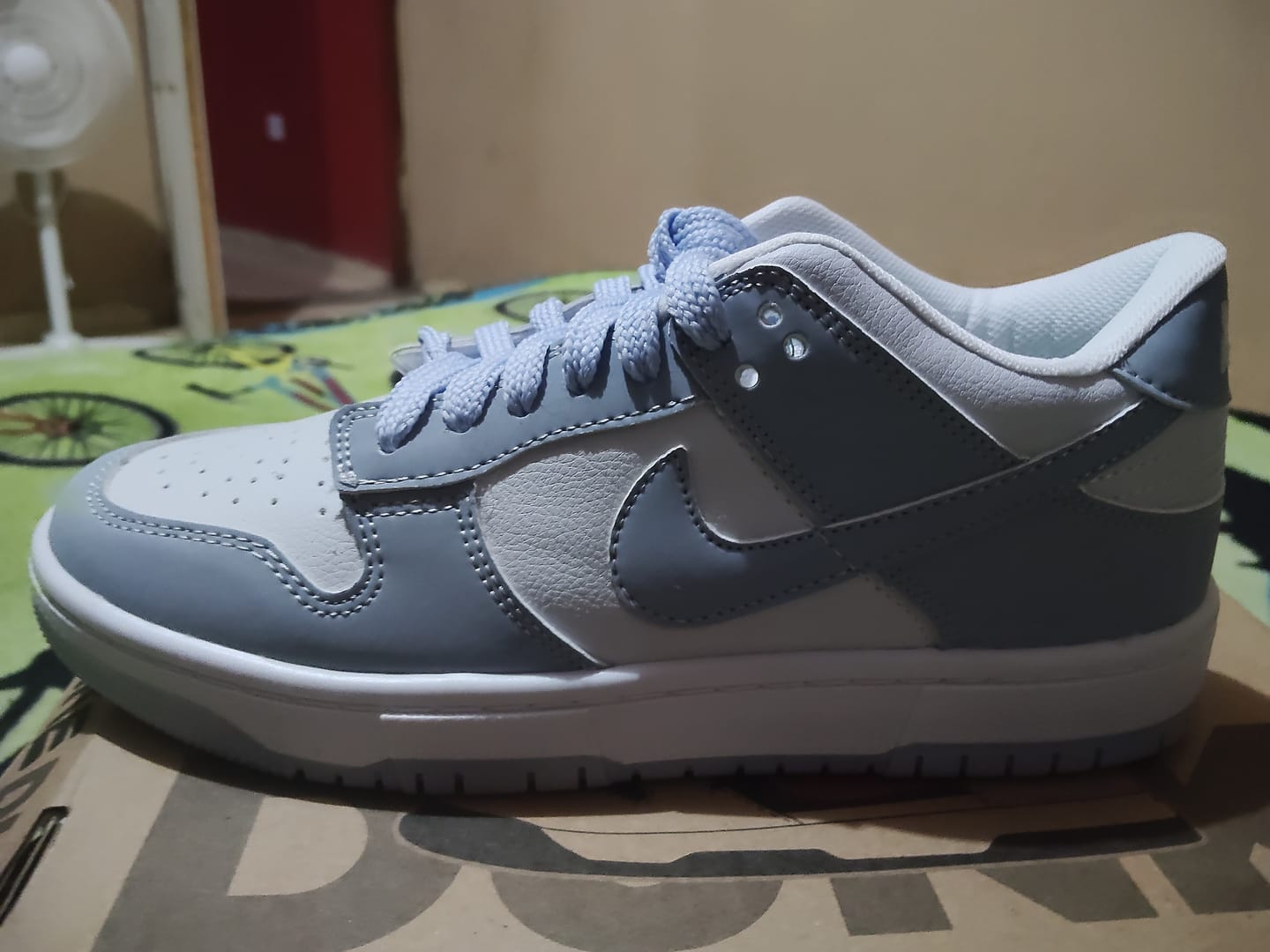 Customer photo review of Tenis Dunk Niebla Blanco Niebla