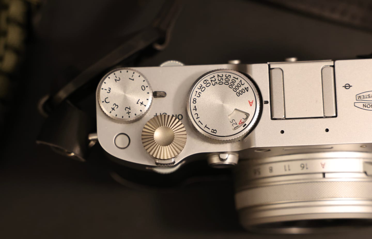 Customer photo review of Air Clicker – Soft Release Button (Titanium)