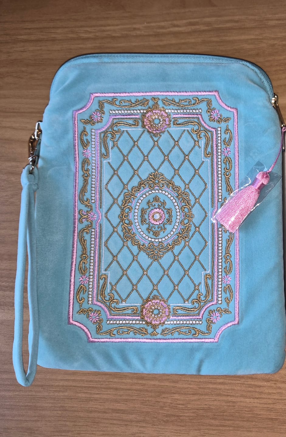 Customer photo review of Antoinette eReader Sleeve