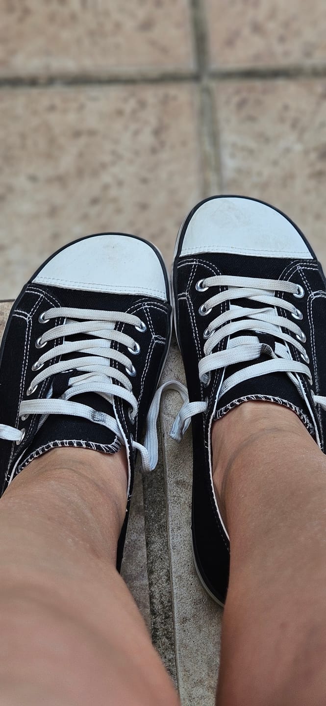 Customer photo review of Roam I - Zapatos Barefoot