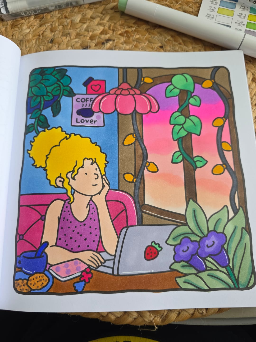 Customer photo review of Ohuhu Honolulu 48 Mid-tone Colors Dual Tips Alcohol Art Markers (New Color Codes)