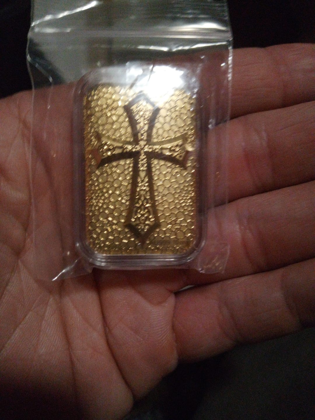Customer photo review of 24K Yellow Gold (99.99% Gold Purity)Essential Cross