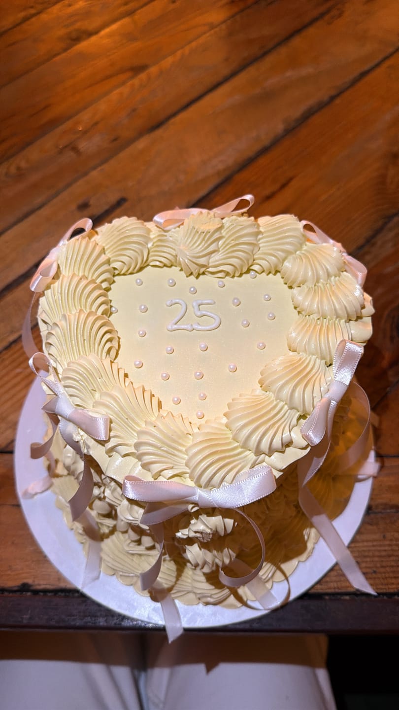 Customer photo review of Vintage Cake