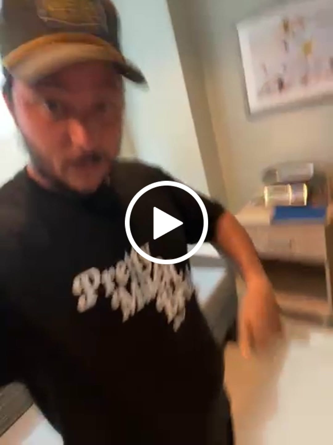 Customer video review of PRETTY BROKE TEE