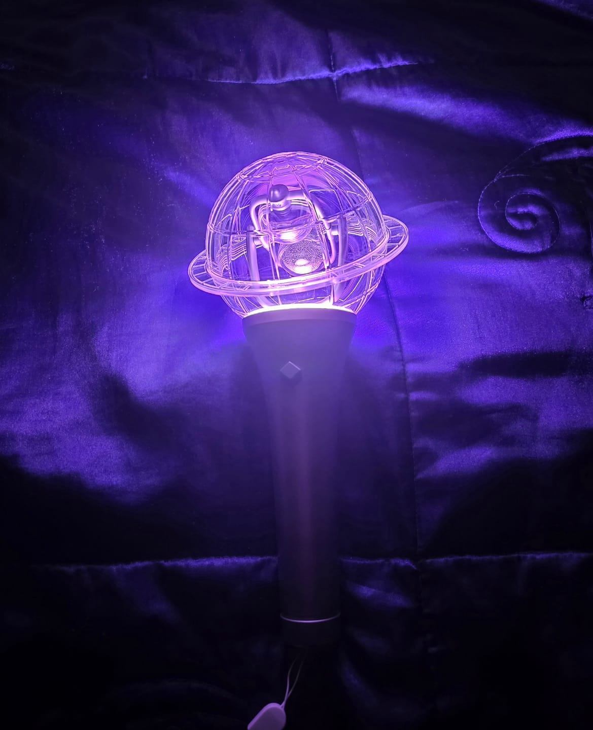 Customer photo review of ATEEZ - OFFICIAL LIGHT STICK VER.3