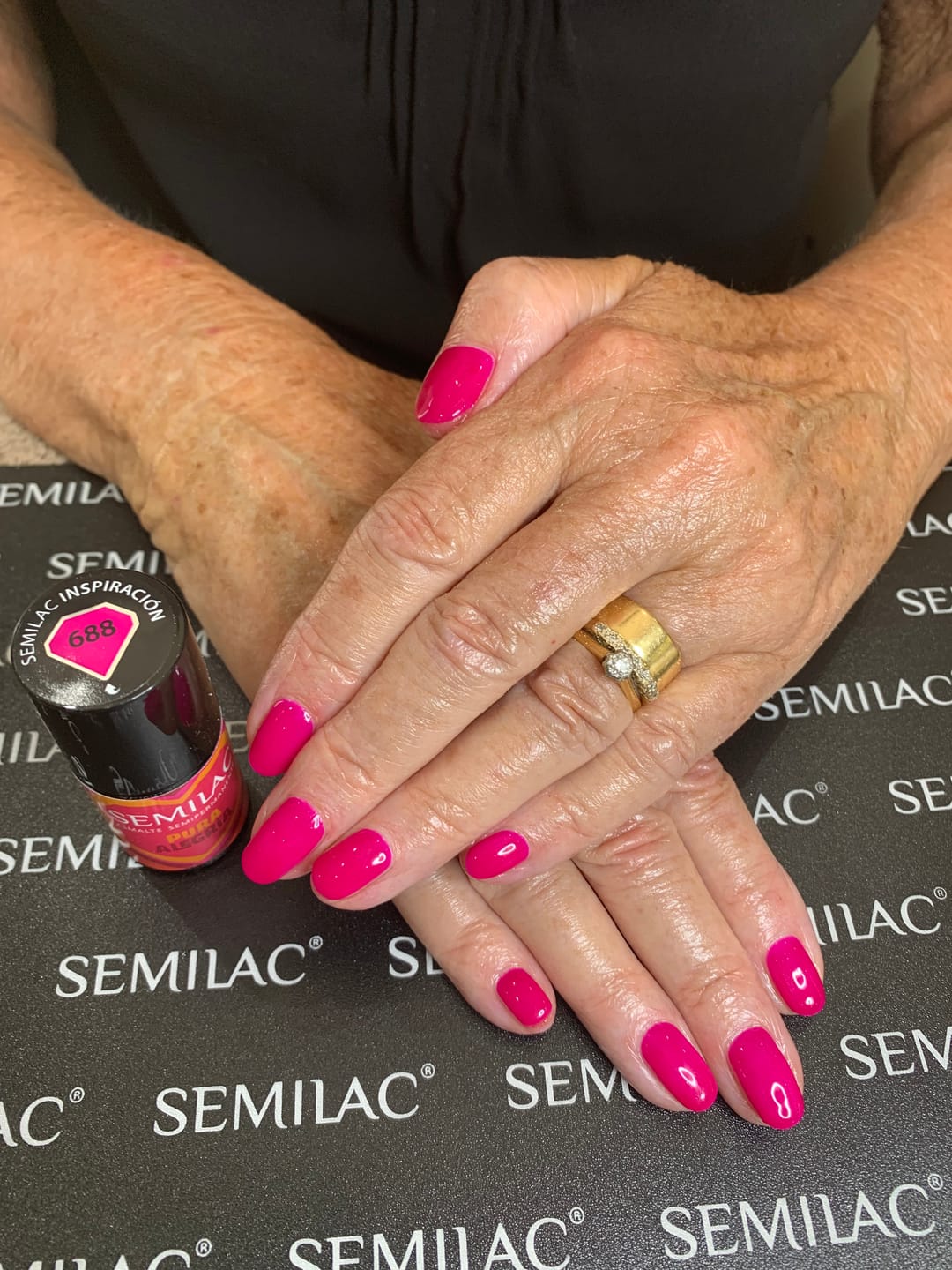 Customer photo review of Semilac 688 Inspiración UV Gel Polish