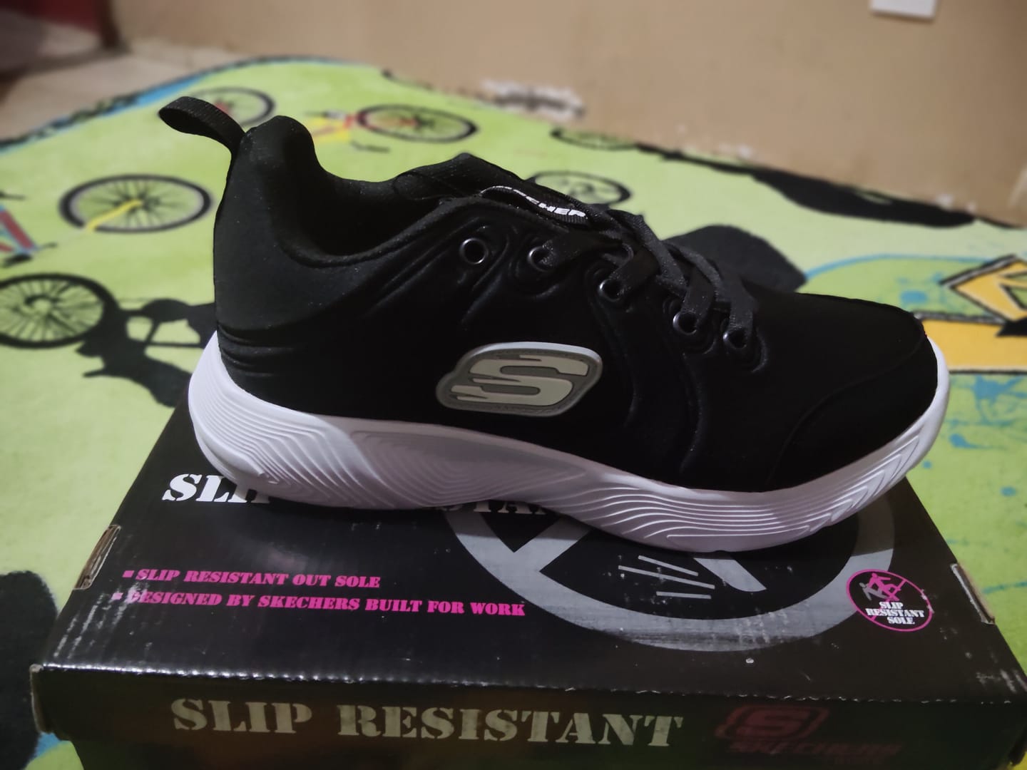Customer photo review of Tenis 520 Negro Blanco