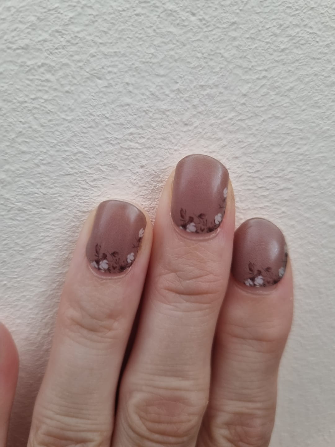 Customer photo review of UV Gel: Dainty Thoughts