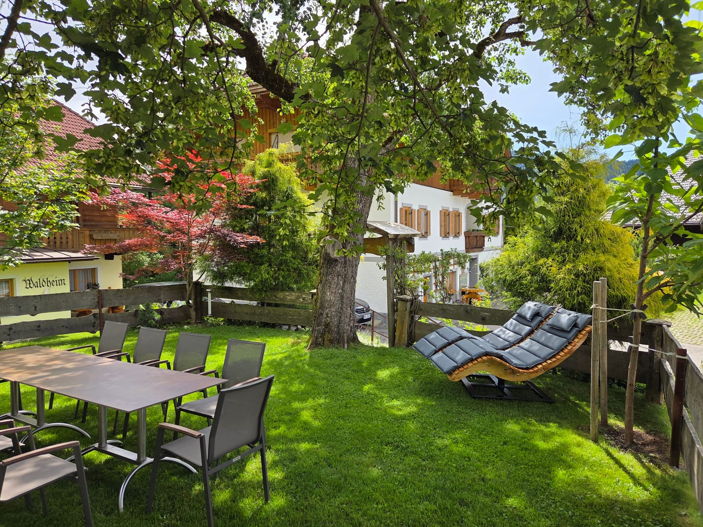 Customer photo review of Liegenauflagen Polster Kopfkissen Garten Terrasse gesteppt Anthrazit 2 Stück