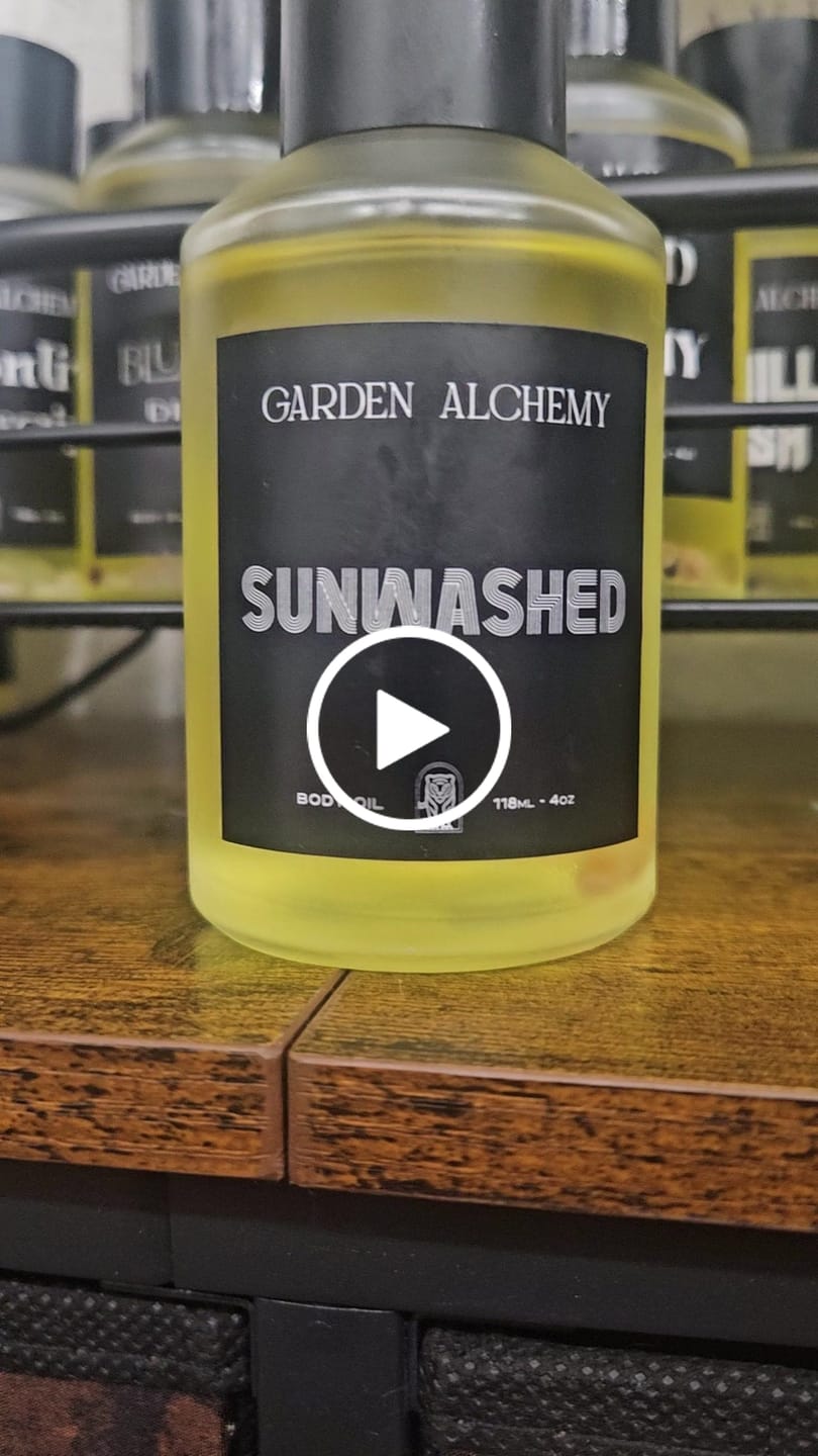 Customer video review of SUNWASHED BODY OIL