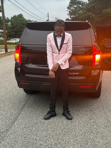 Customer photo review of Men's 2-Piece Pink Jacquard Embroidery Paisley Suit