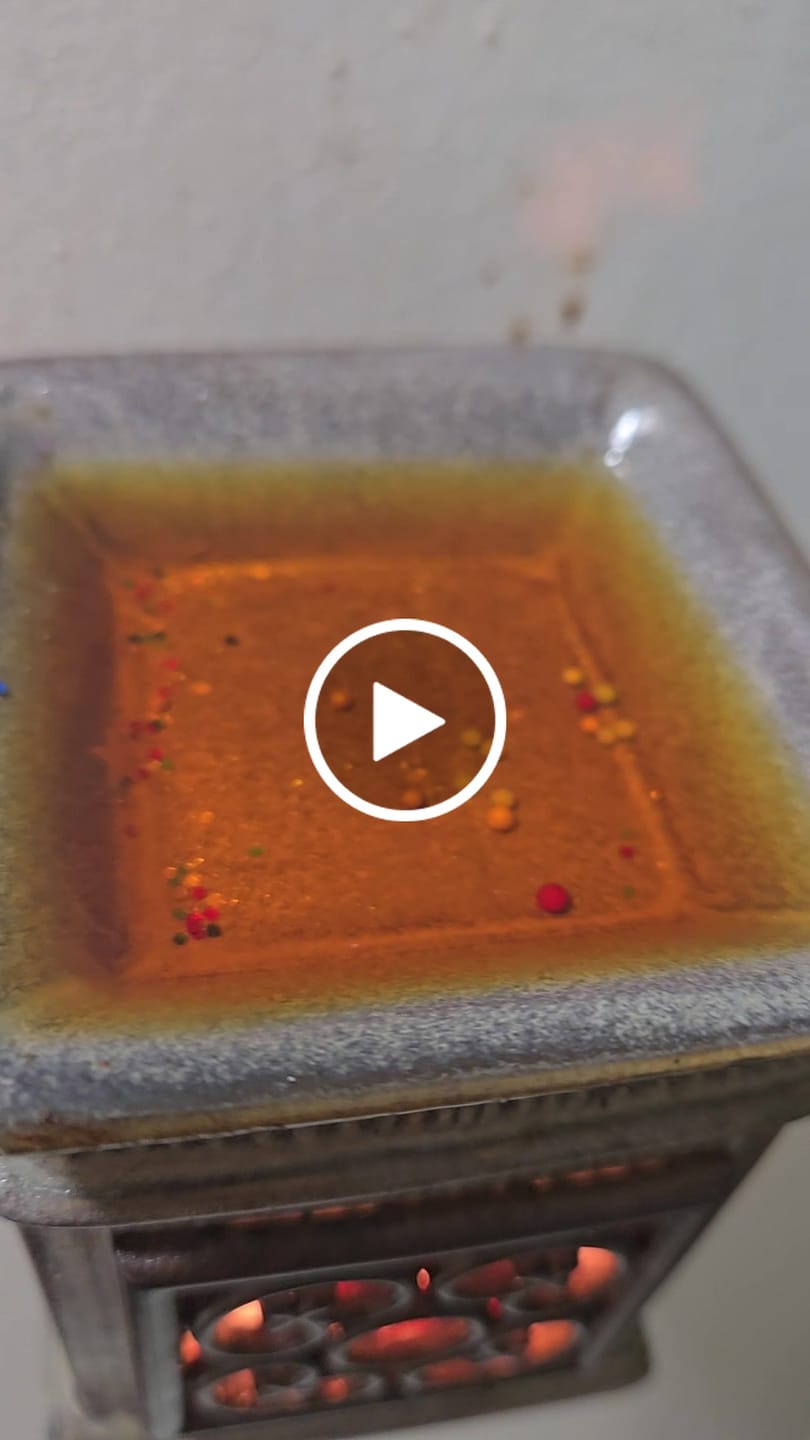 Customer video review of Simmer Pot Wax Melts