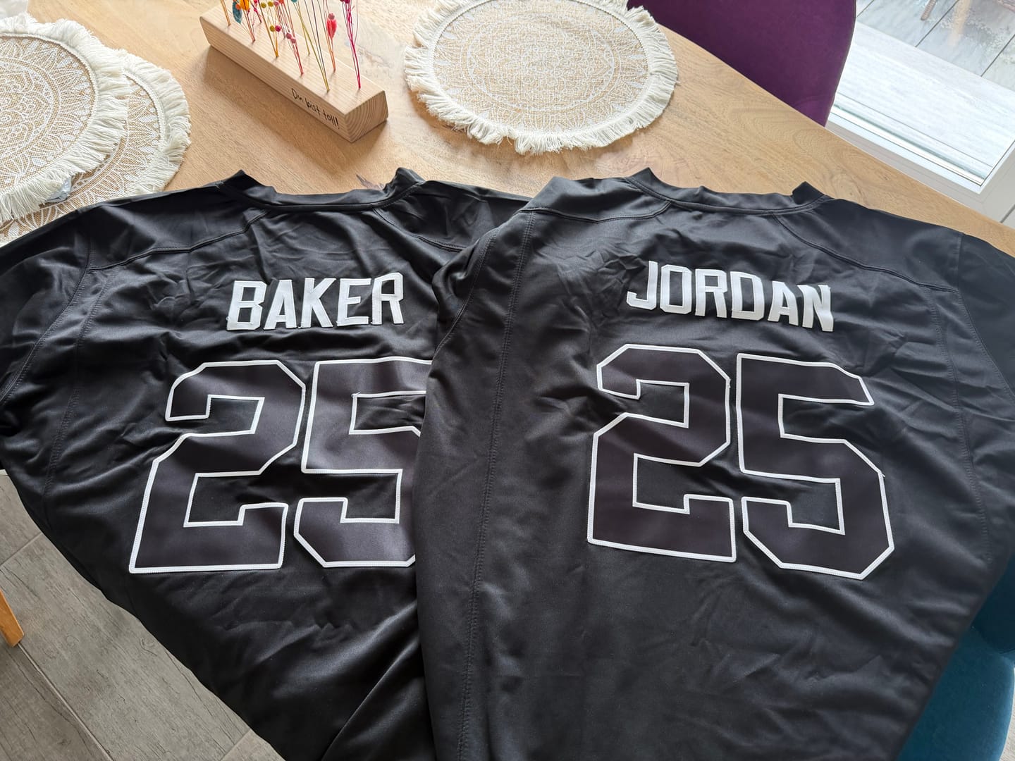 Customer photo review of Maßgeschneidertes Professionelles Schwarz Weiß Rugbytrikot