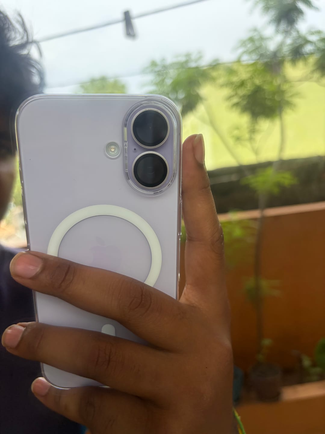 Customer photo review of Anti-Yellow Magsafe Clear Case
