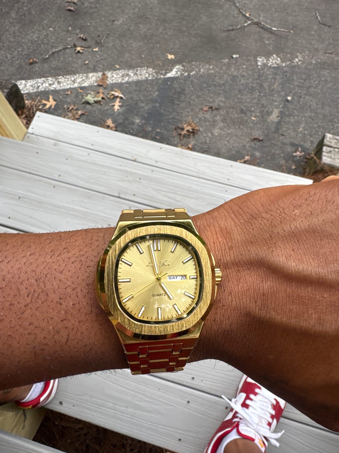Customer photo review of Lucky Fours® Brone
