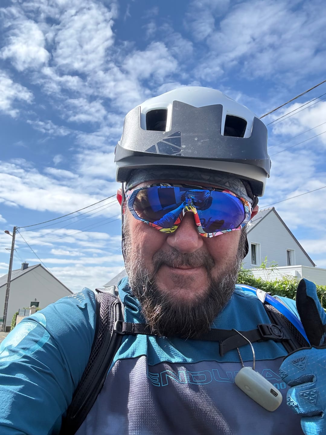 Customer photo review of REVO KE9408 Photochromic Sunglasses