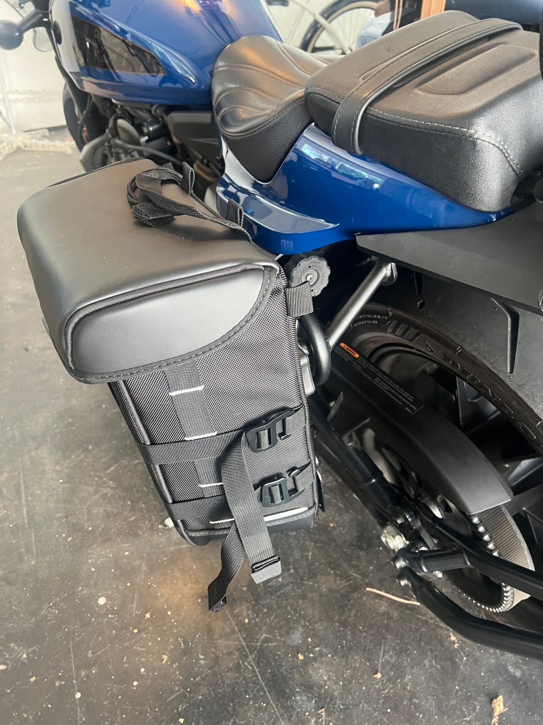 Customer photo review of 15L - Incognito Quick Mount Medium Solo Saddlebag (Left Only) for Harley Sportster S (RH1250S) RA1