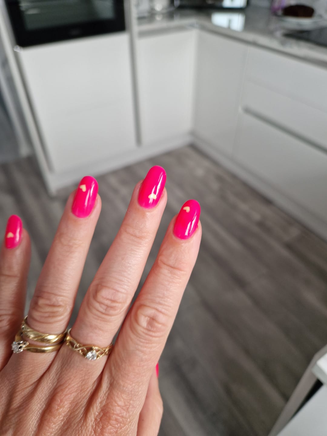 Customer photo review of Semilac 517 Neon Pink UV Gel Polish