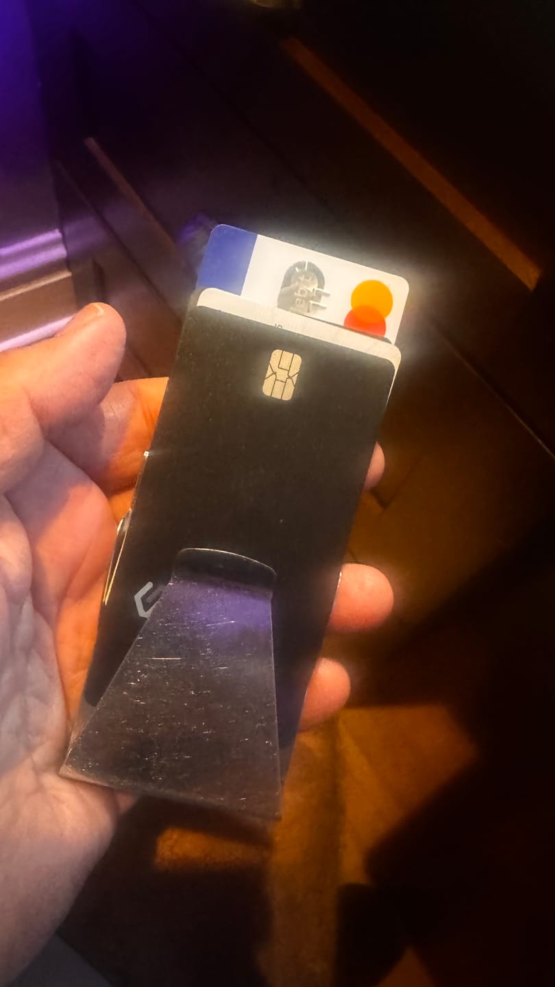 Customer photo review of SPOTMINDERS. Tracking Card PRO