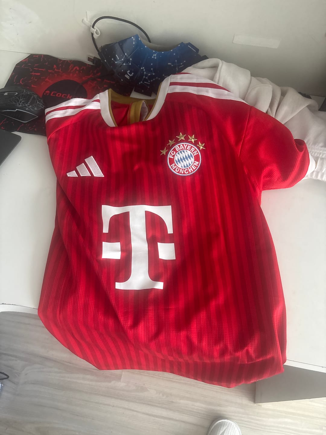 Customer photo review of באירן מינכן בית 2026/27
