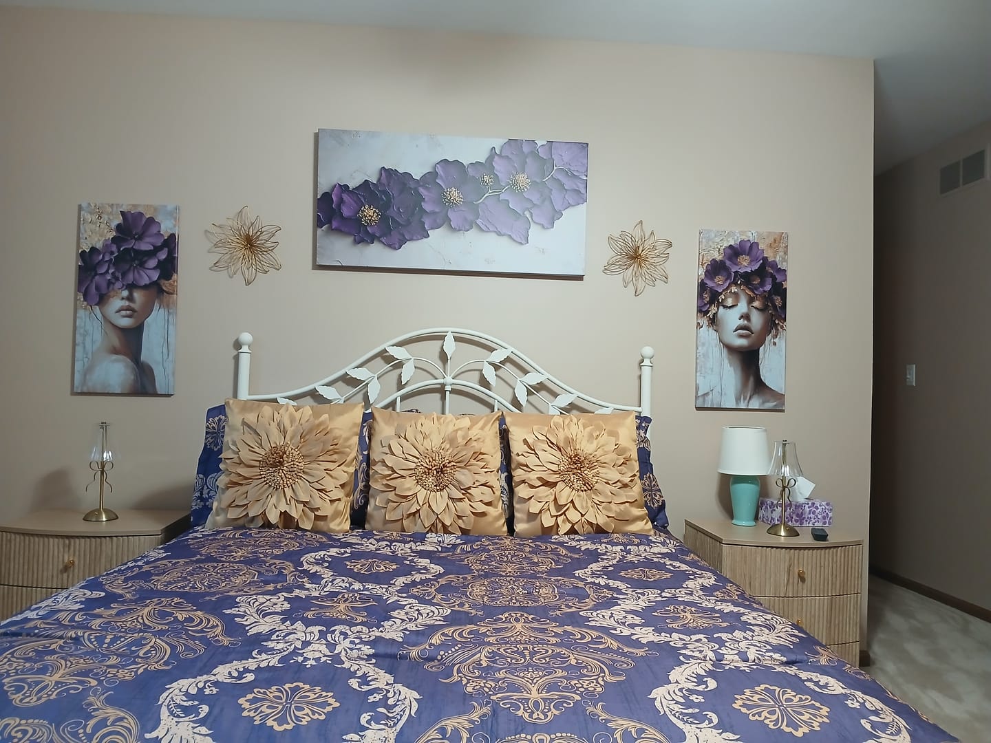Customer photo review of Modern Floral Wall Art – Oversized Blossom Canvas for Home and Bedroom Decor