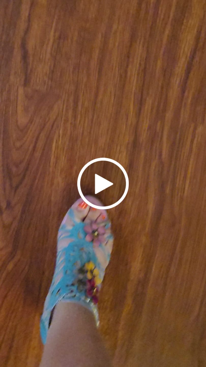 Customer video review of Blooming Vine Romantic Cutout Sandals