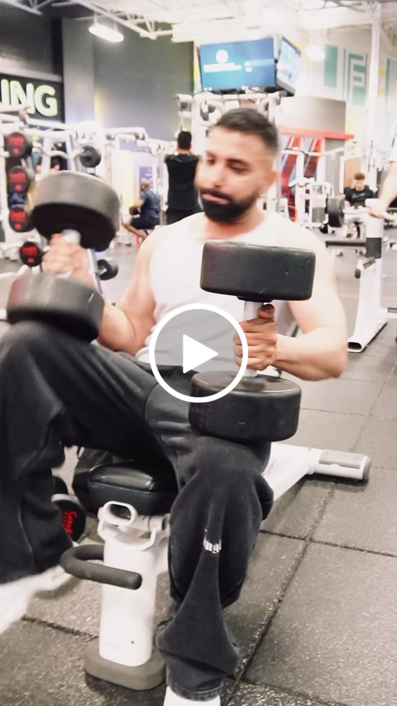 Customer video review of 2129 - Core Baggy Sweats