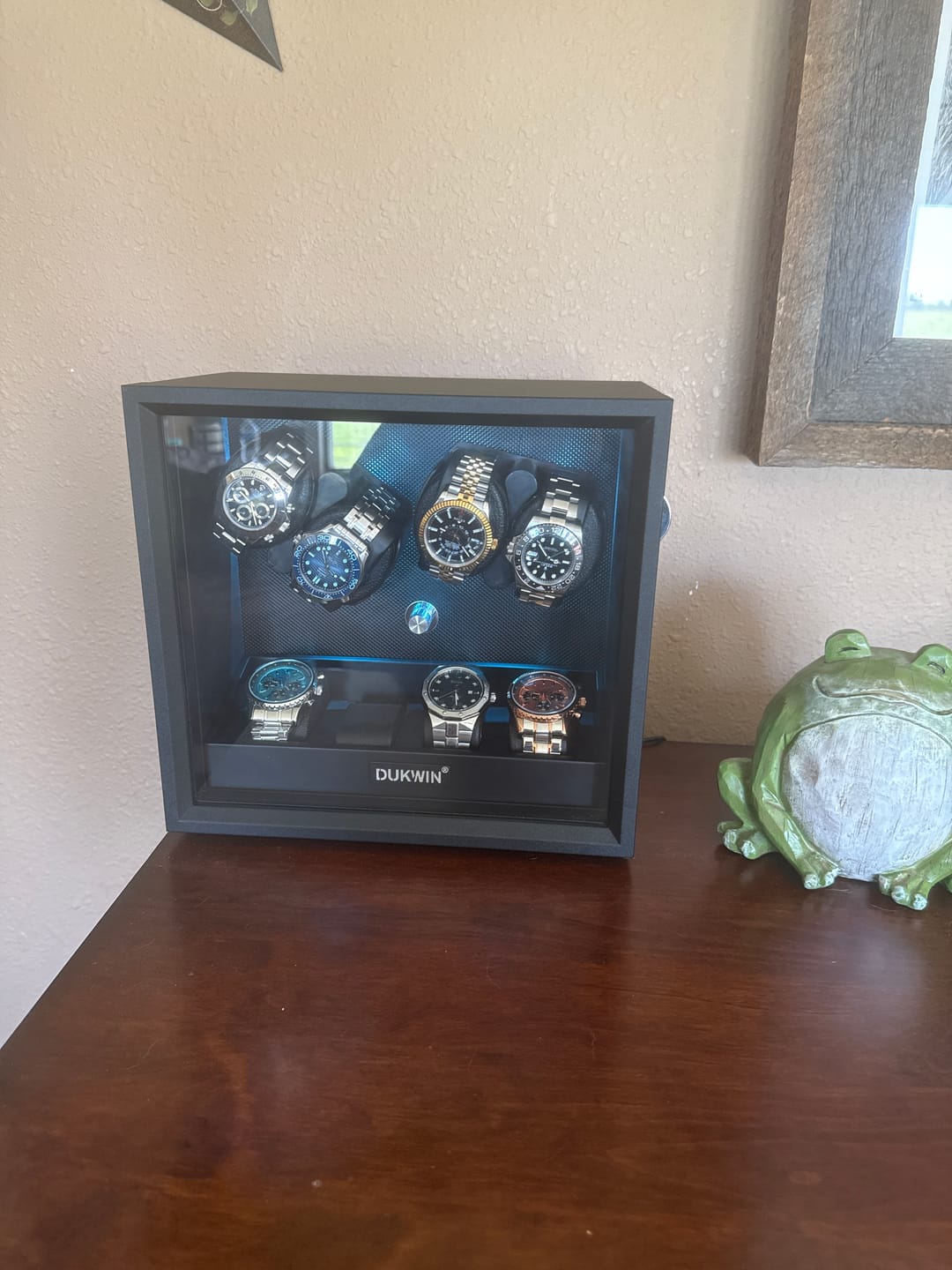 Customer photo review of 4 + 4 Watch Winder with Extra Storages Aurora Blue Light Quiet Motors - Black