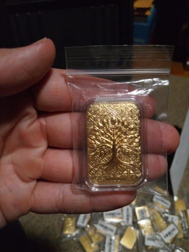 Customer photo review of 24K Yellow Gold (99.99% Gold Purity) Essential Tree of Eternity Piece