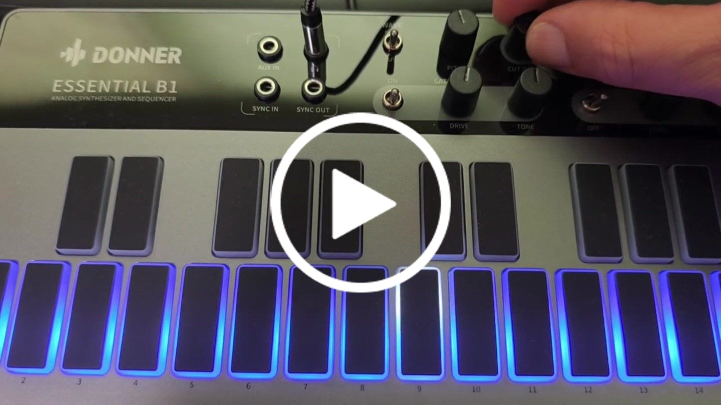 Customer video review of Donner B1 Sintetizador de bajo versátil