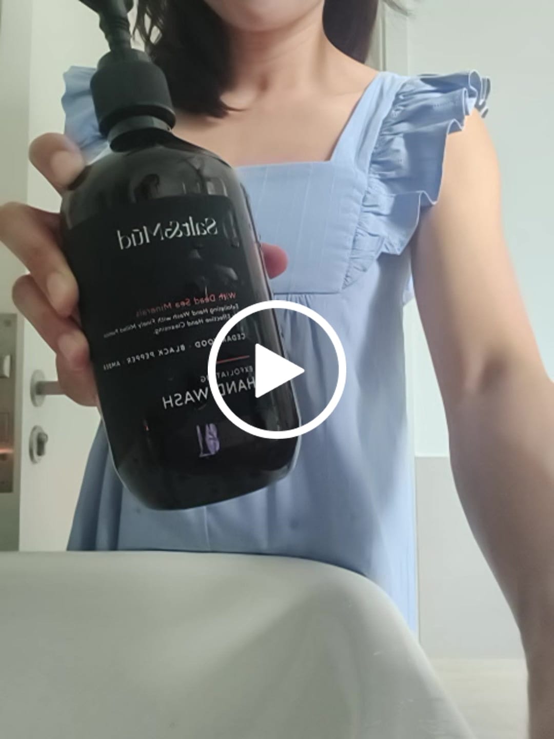 Customer video review of Exfoliating Hand Wash With Dead Sea Minerals 500ml