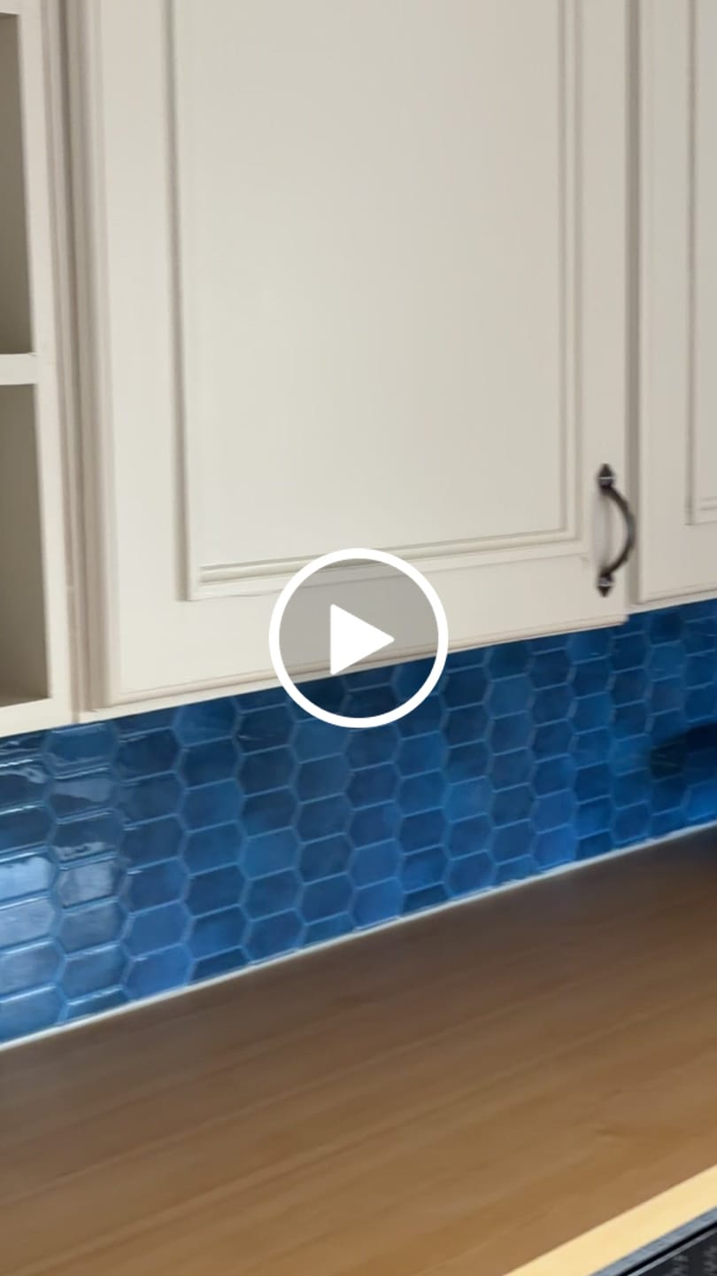 Customer video review of 10-pk Alexandra blå selvklebende veggfliser