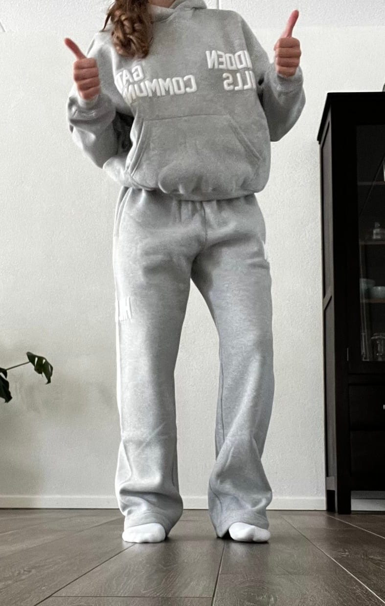 Customer photo review of GATED COMMUNITY HOODIE MEDIUM GREY