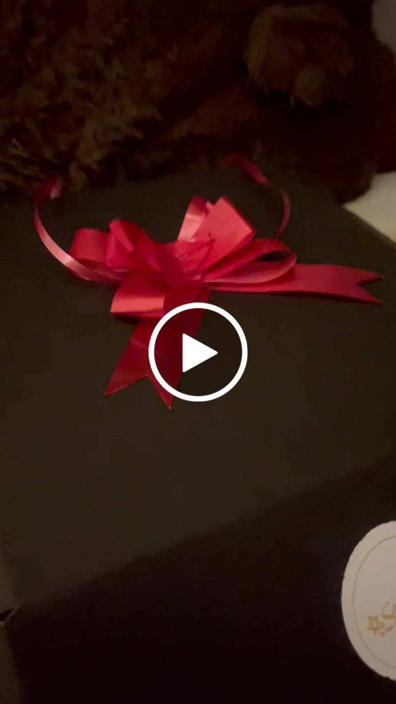 Customer video review of Gift Box MOONLOVE