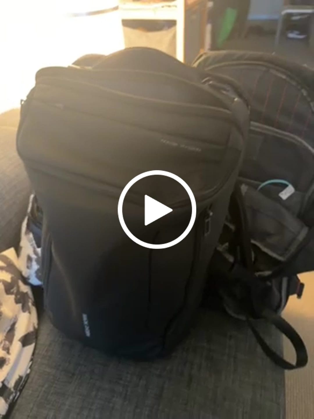 Customer video review of Compacto Pro: MarkRyden Top Seller Futuristic Design Simple Large Capacity Daily Backpack