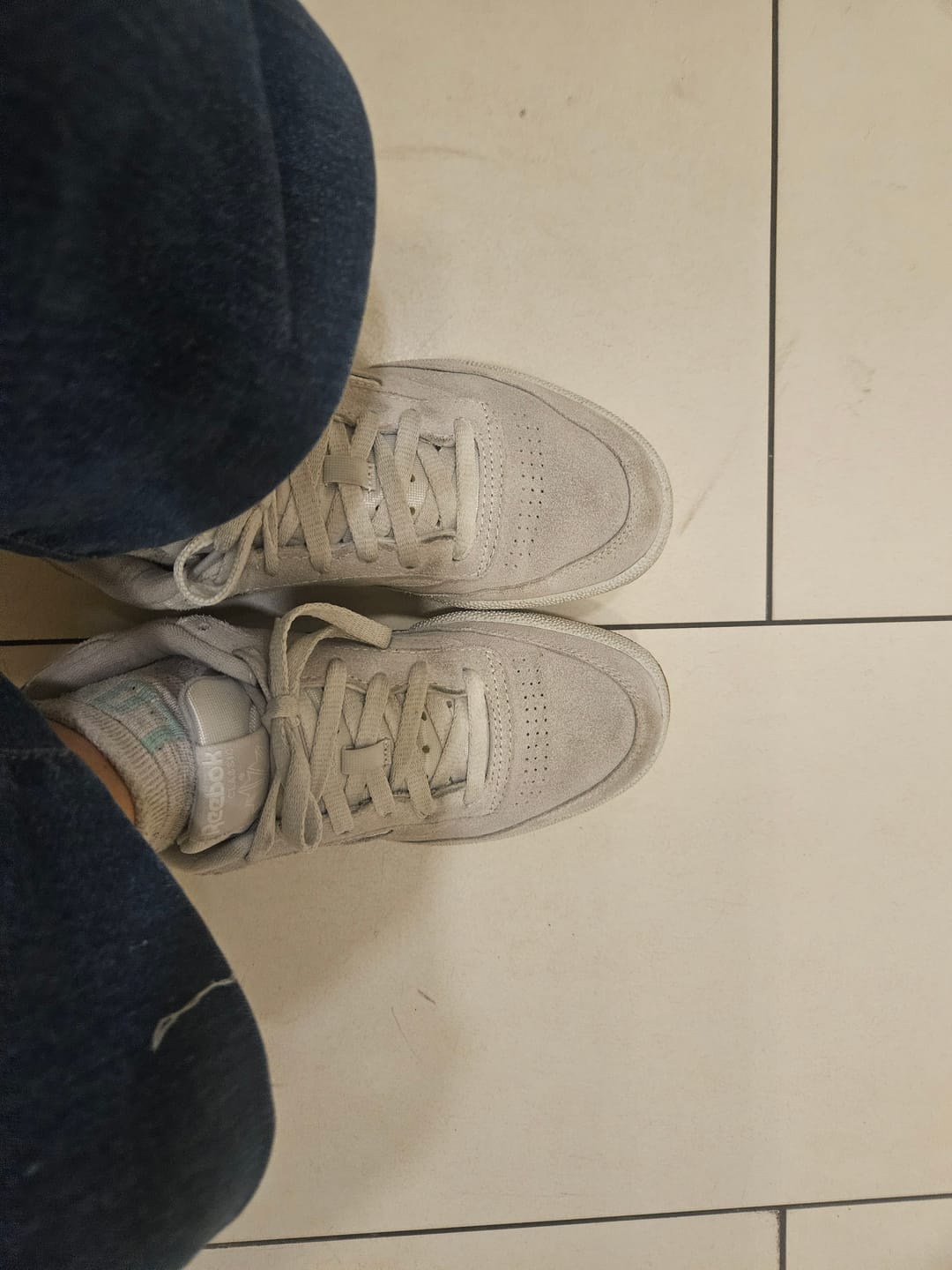 Customer photo review of Zapatillas Reebok Club C 85 Hombre Gris