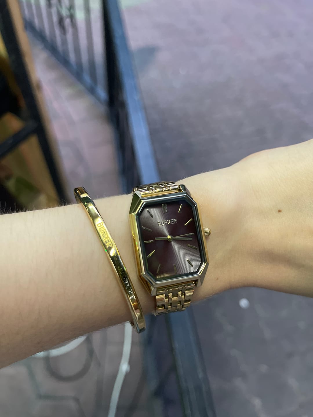 Customer photo review of Isabell Gold Burgundy