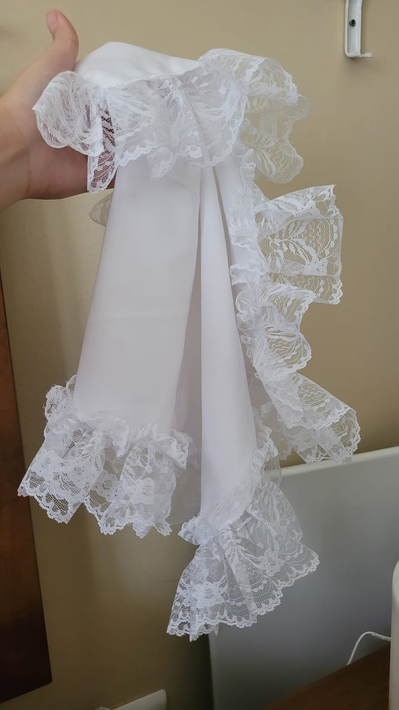 Customer photo review of Pañuelo con blonda  40x40cm