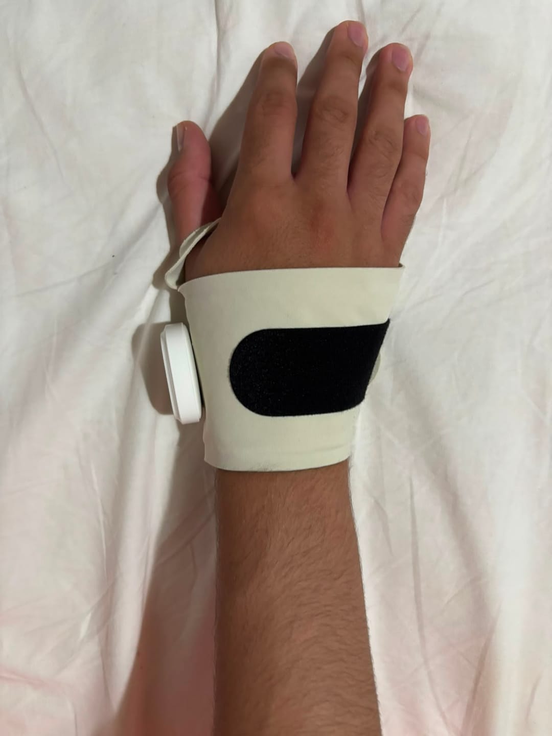 Customer photo review of Muñequera Terapéutica para Alivio de Mano