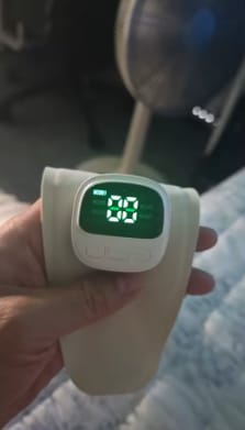 Customer photo review of Muñequera Terapéutica para Alivio de Mano
