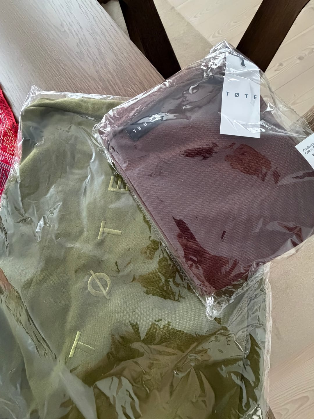 Customer photo review of Wide-Strap TØTE Bag | Khaki Green