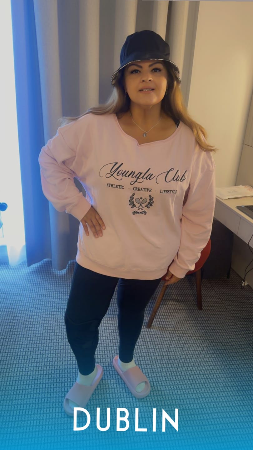 Customer photo review of W5158 - Off-shoulder Pullover