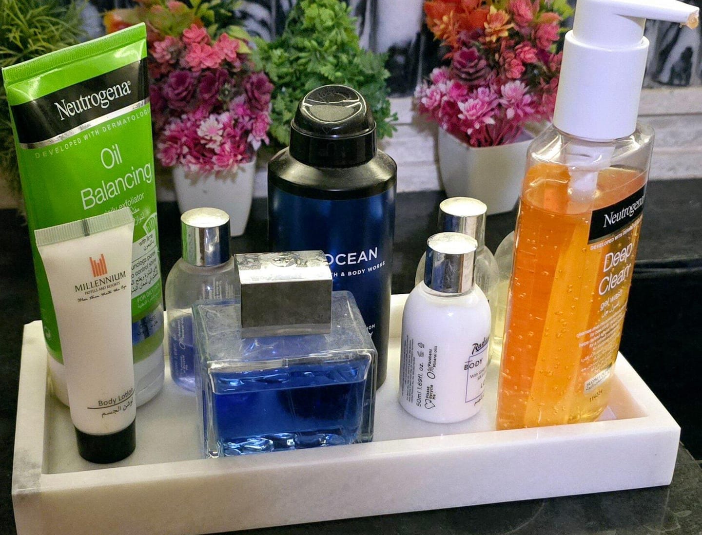Customer photo review of Serene Bathroom Tray - Carrara Marble Vanity Organizer