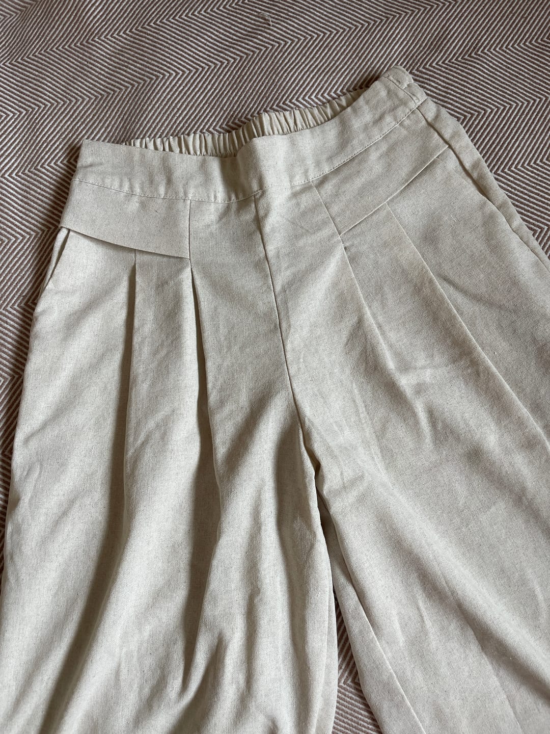 Customer photo review of Buddha Stones – Unifarbene Hose aus Baumwollleinen mit hoher Taille und weitem Bein und Taschen