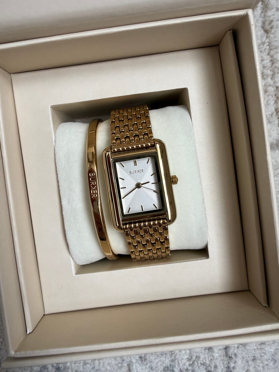 Customer photo review of Olivia Gold White