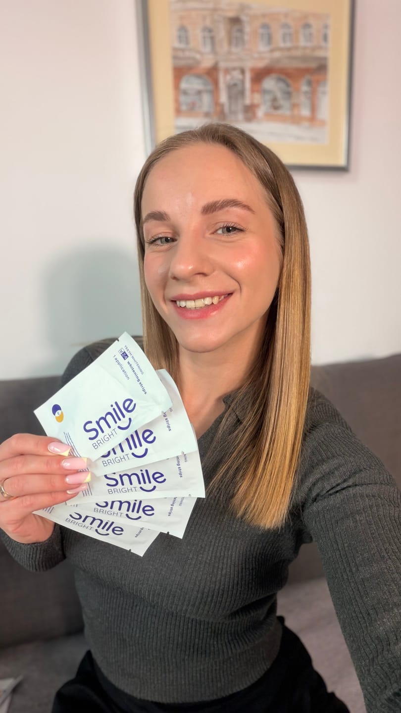 Customer photo review of V24 Violetinės Dantų Balinimo Juostelės