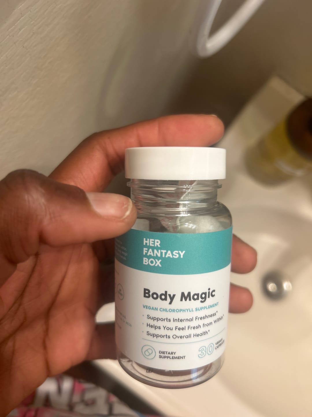 Customer photo review of Body Magic Chlorophyll Pill - For Body Odor, Detox & Skin