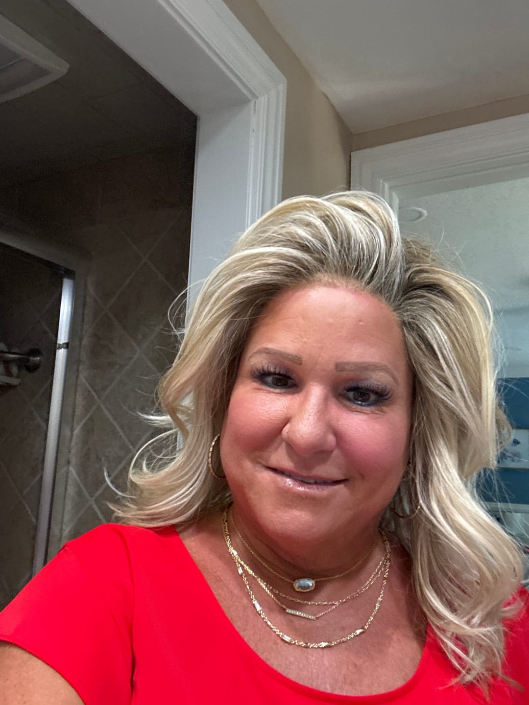 Customer photo review of FIRST CHOICE - Paparazzi Blonde